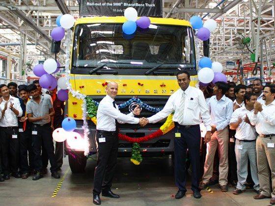 Daimler rolls out 5,000th truck - ZigWheels