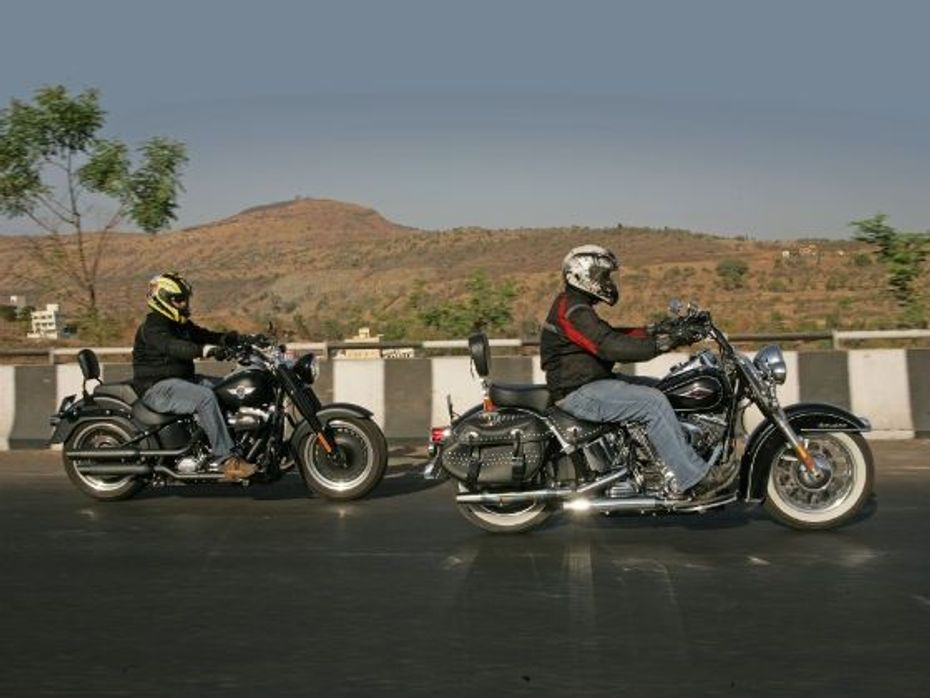 Harley-Davidson Softail Heritage and Fatboy Special in action