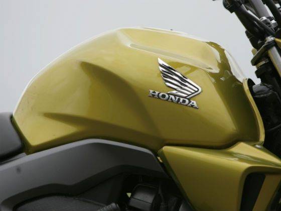 Honda cb trigger store front fairing