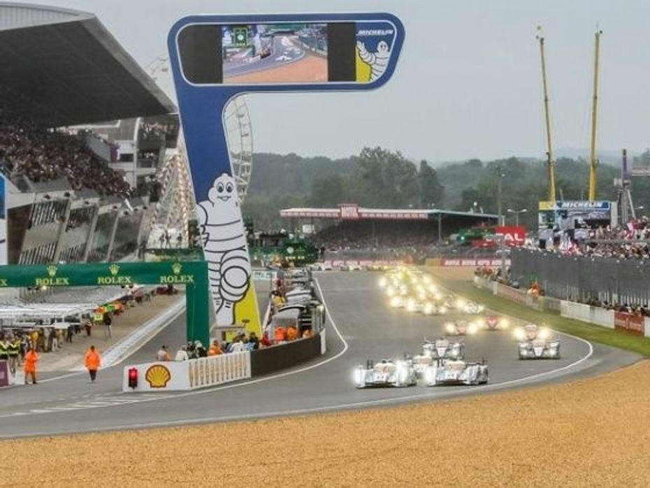24 Hours of Le Mans race begins