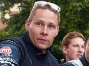 Danish driver Allan Simonsen dies at Le Mans - ZigWheels