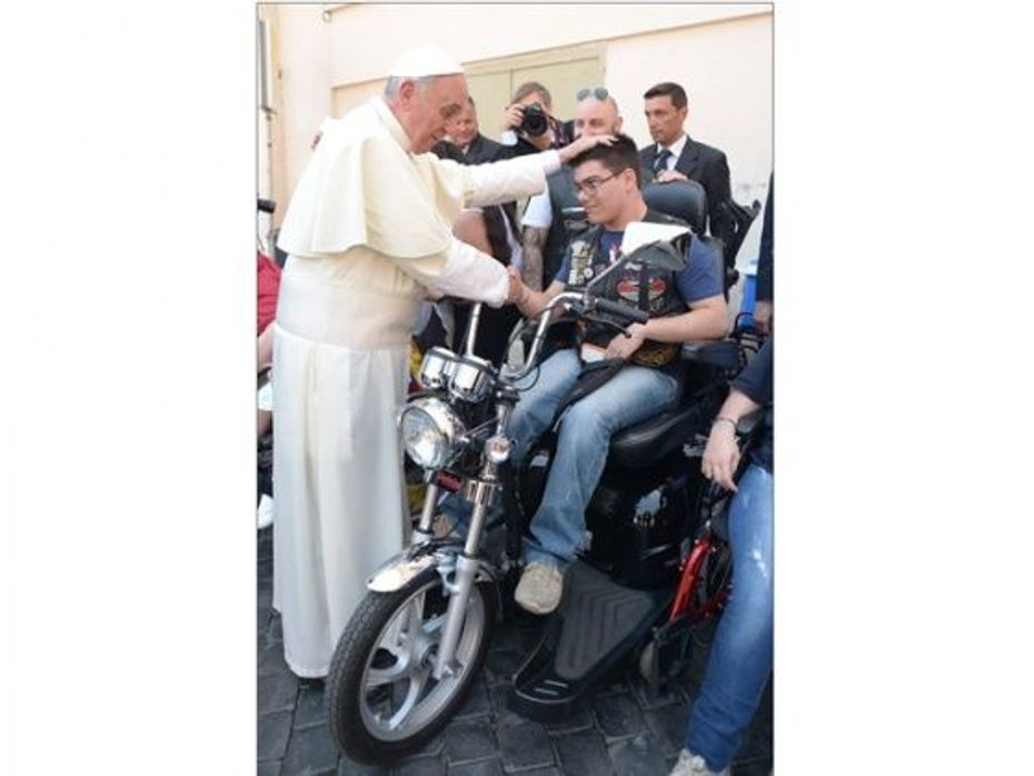 Harley-Davidson riders meet the Pope
