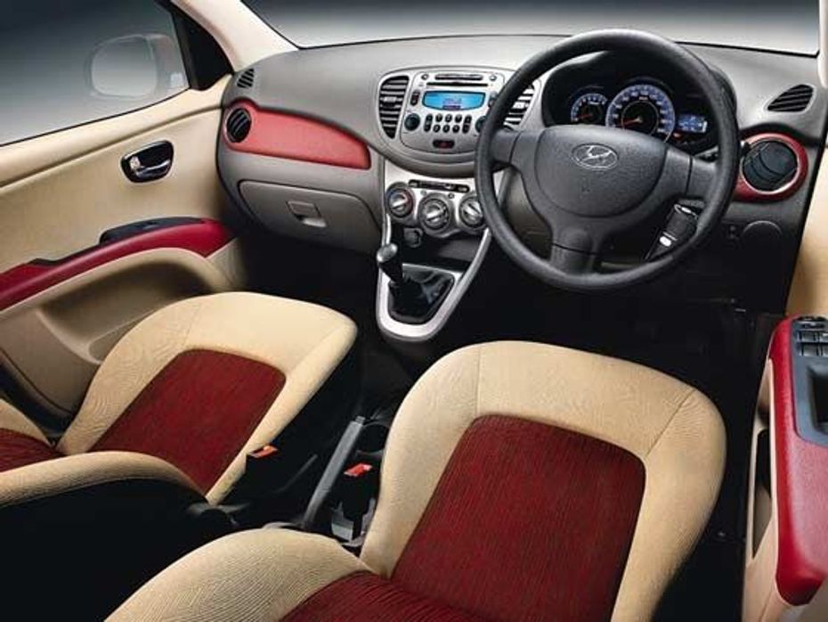 Hyundai iTECH i10 special edition interiors