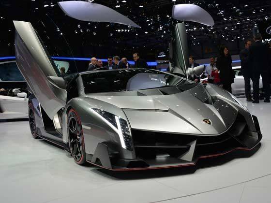 Lamborghini shows off the Veneno in Geneva - ZigWheels