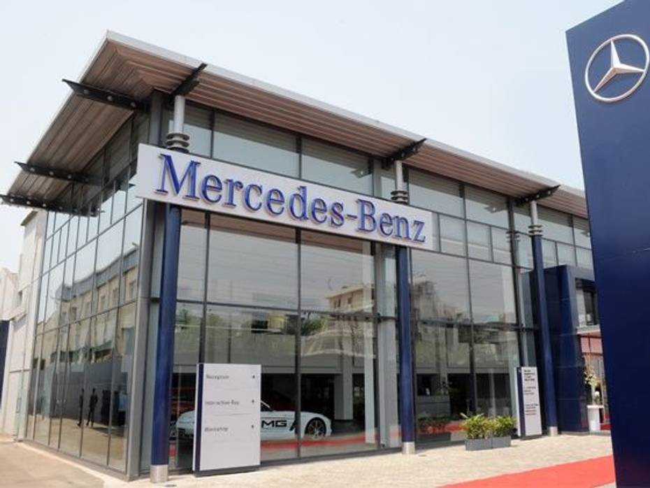 Mercedes-Benz Silver Arrows, Noida showroom