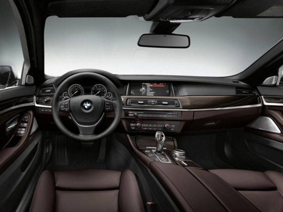 Face-lifted BMW 5 Series interior