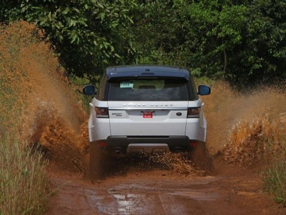Range Rover Sport Mud Splash