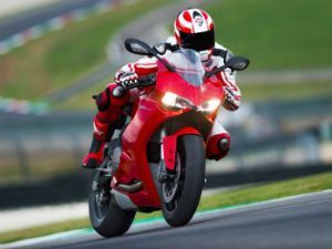 Ducati 899 Panigale uncovered at Frankfurt - ZigWheels