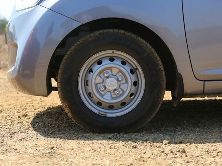Hyundai Eon Wheel and Tyre