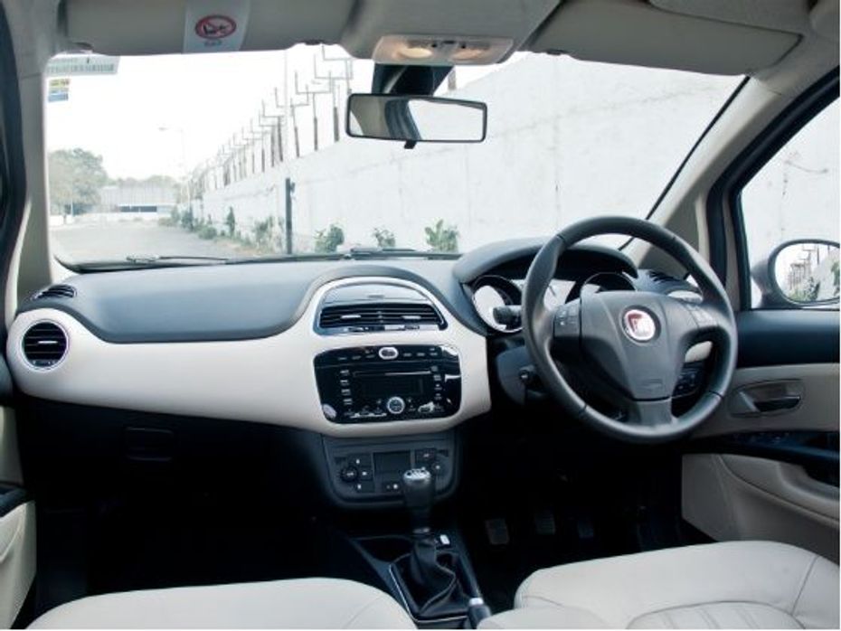 2014 Fiat Linea T-Jet Interior