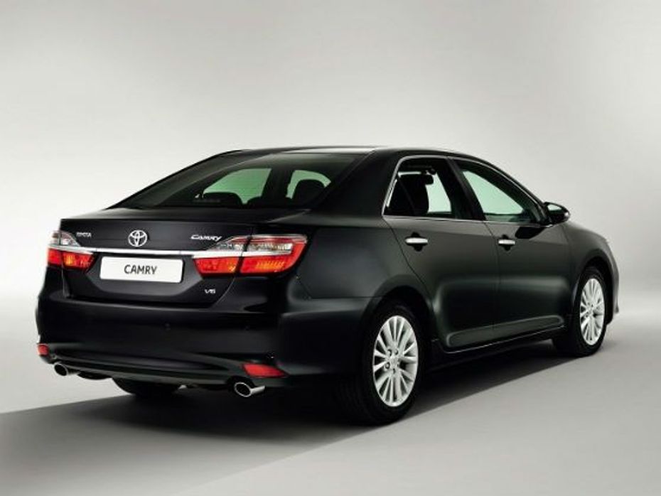 The Camry facelift gets minor updates to its rear with a revised bumper