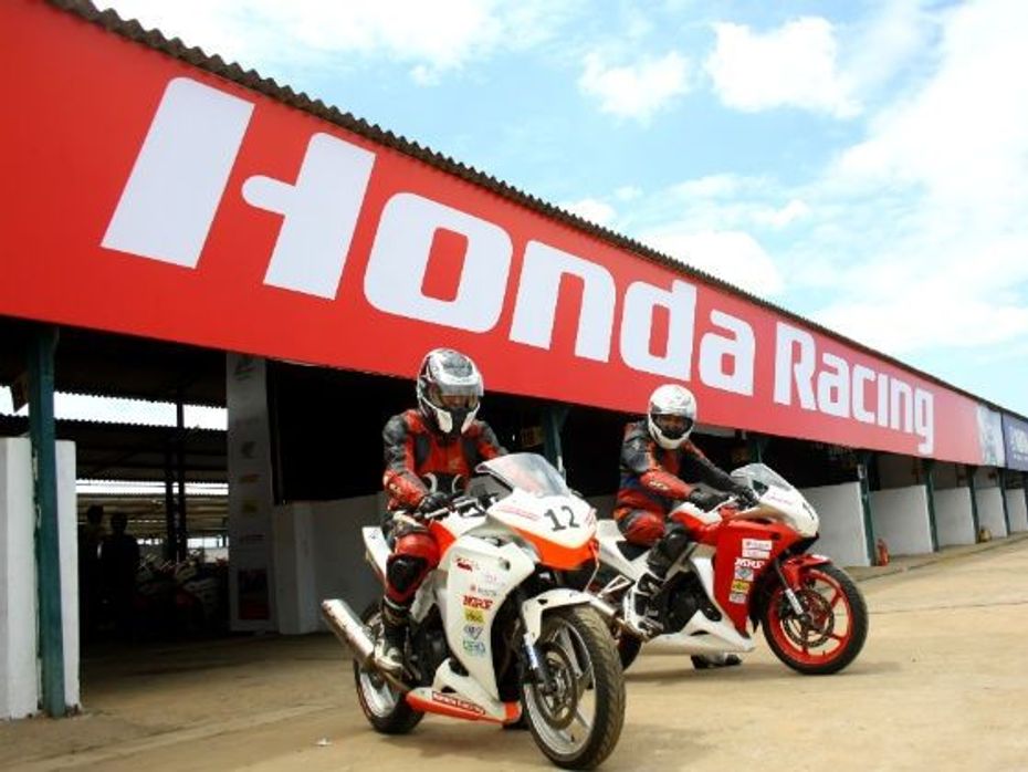 Honda CBR250R ride