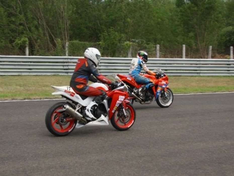 Honda CBR250R ride with Sarath Kumar