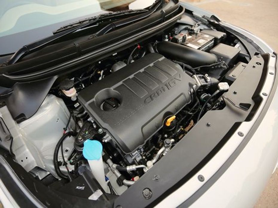 Hyundai Elite i20 engine bay