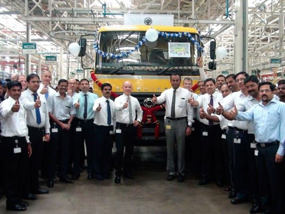 Daimler rolls out 20000th truck from its Indian plant