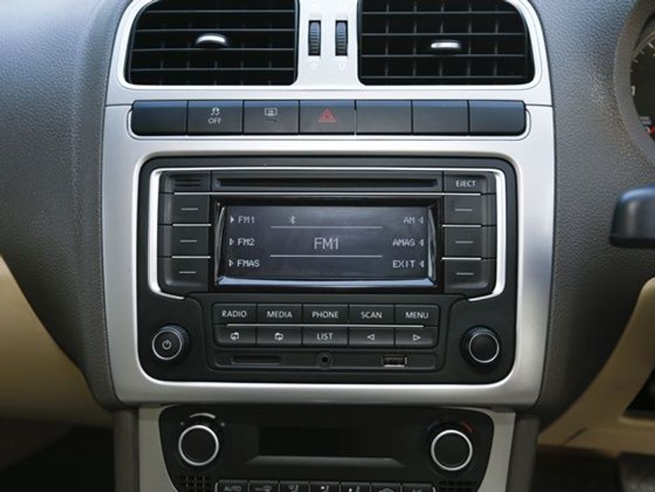 Volkswagen Vento 1.5 DSG centre console