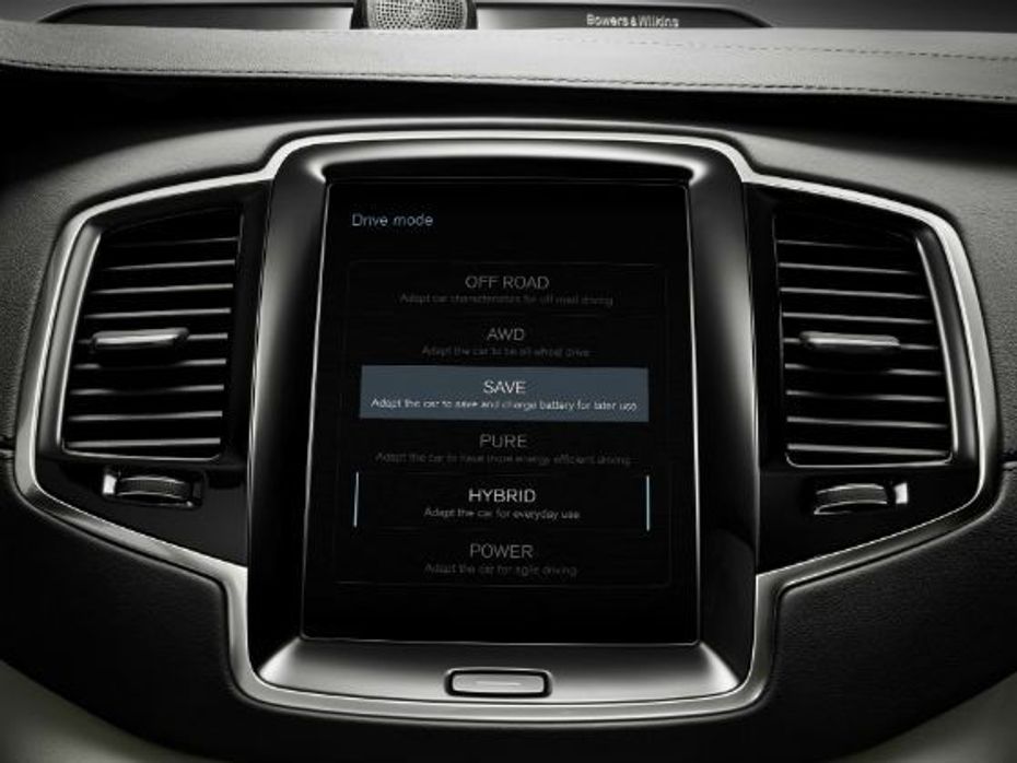 The Volvo XC90 T8 hybrid system detail on centre console