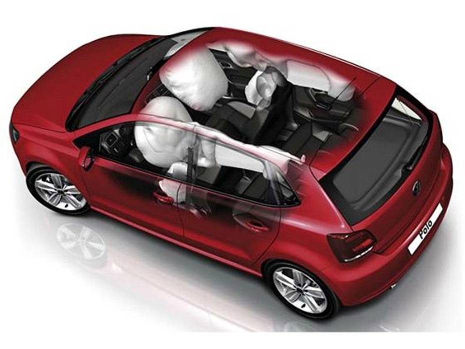 Volkswagen Polo with front airbags