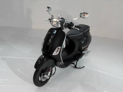 Vespa 946 Emporio Armani edition launching on November 15 - ZigWheels