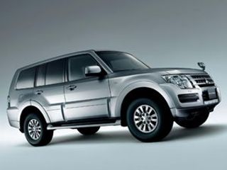 2015 Mitsubishi Pajero facelift launched in Japan