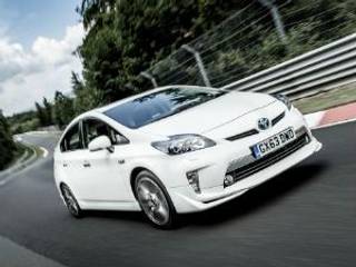 Toyota Prius sets Nurburgring lap record!