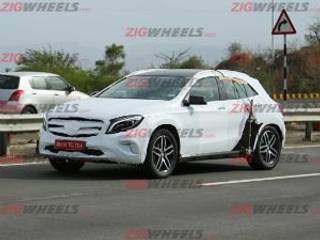 ZigWheels Exclusive: Mercedes-Benz GLA spied testing in India