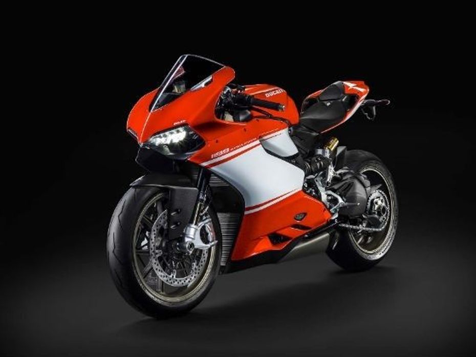 Ducati1199 Superleggera  front shot
