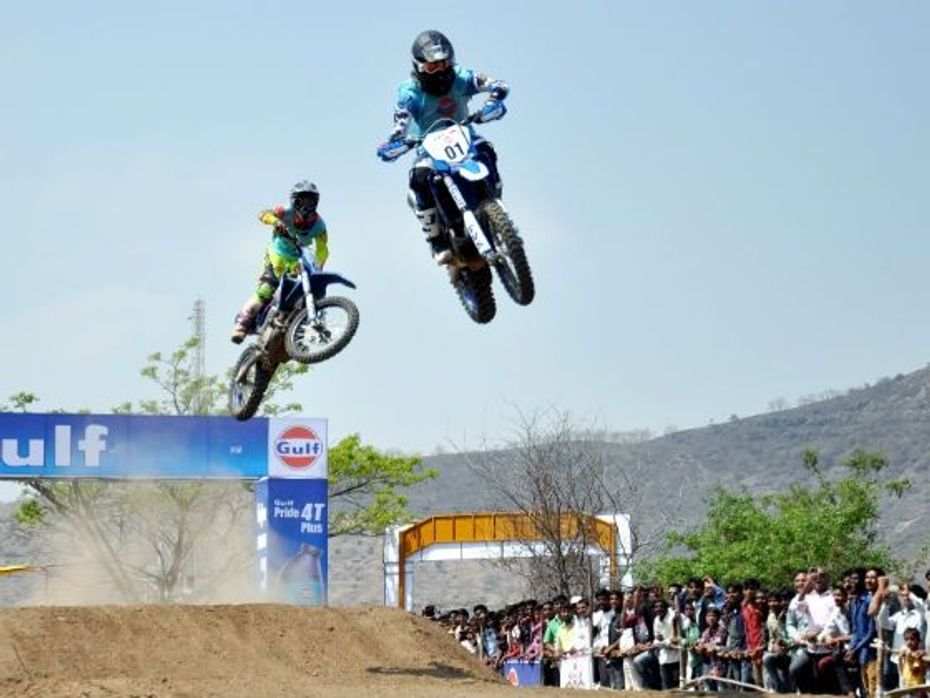 Harith Noah and K P Aravind in action at 2014 Gulf Supercross