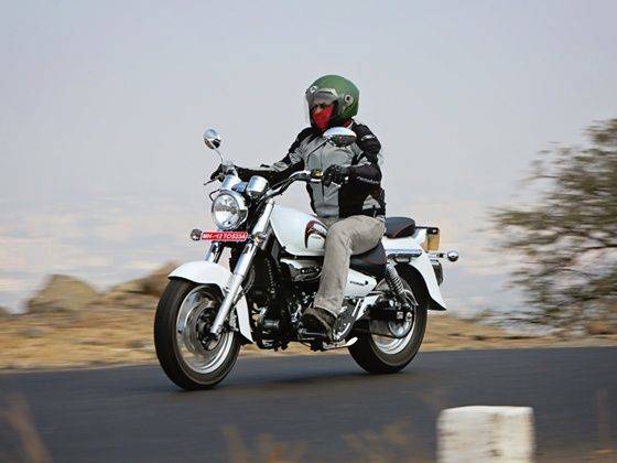 Hyosung Aquila 250: Review - ZigWheels