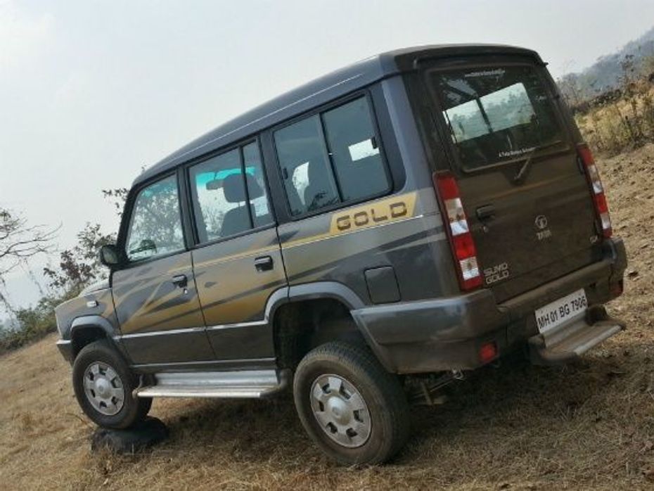 Tata Sumo Gold GX Rear