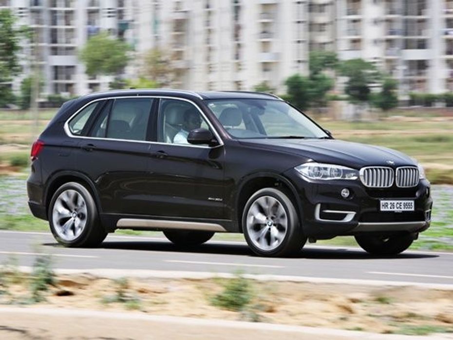 2014 BMW X5 xDrive 30d in action