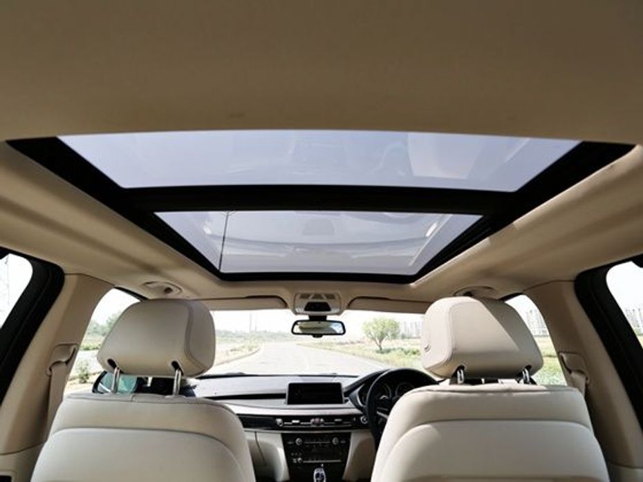 2014 BMW X5 panoramic sun-roof