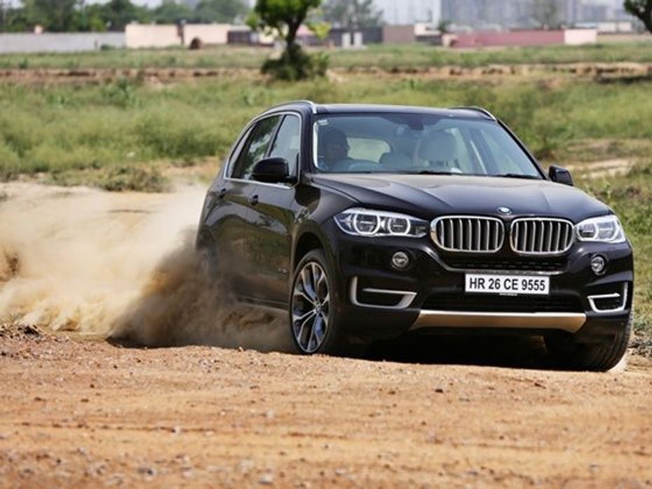 2014 BMW X5 in action
