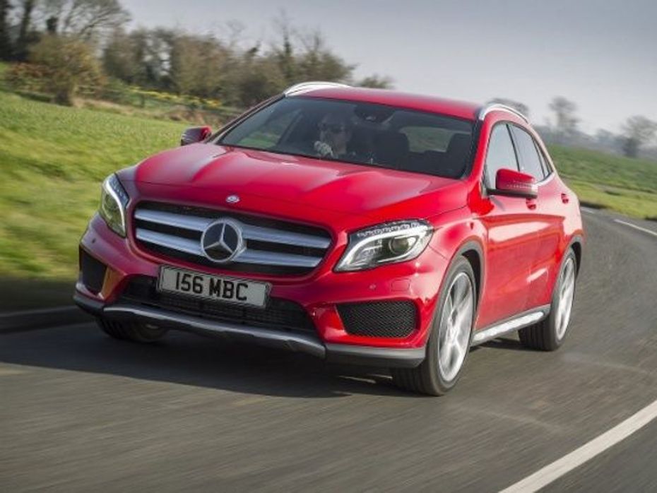 Mercedes-Benz GLA First Review tracking
