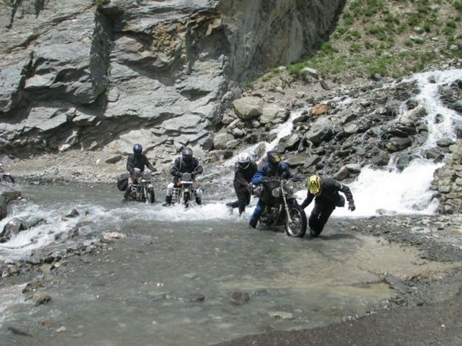 Water crossing is one of the toughest hurdle a rider can face during a Ladakh ride