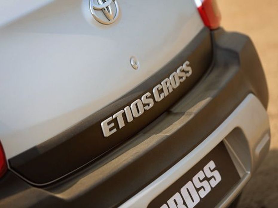 Toyota Etios Cross ZigWheels Logo