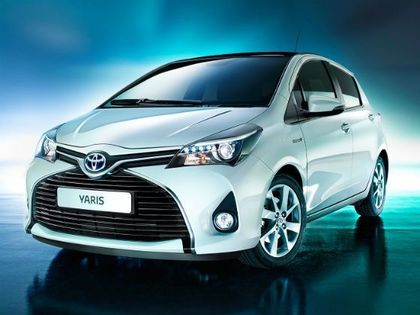 Toyota Yaris facelift revealed - ZigWheels