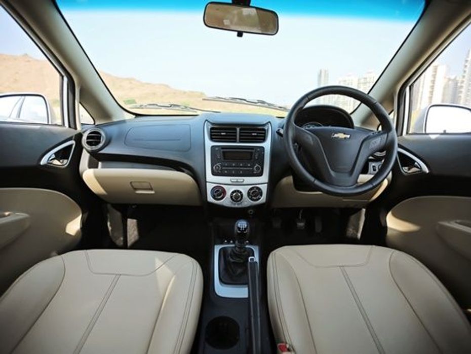 Chevrolet Sail facelift review interior