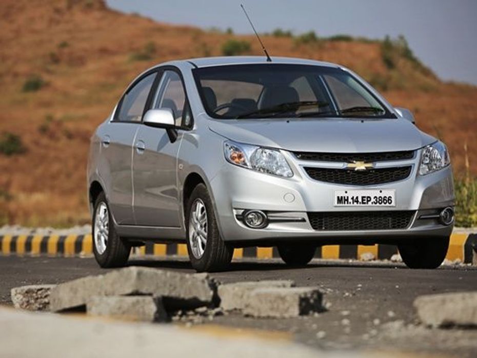 Chevrolet Sail facelift review front three forth