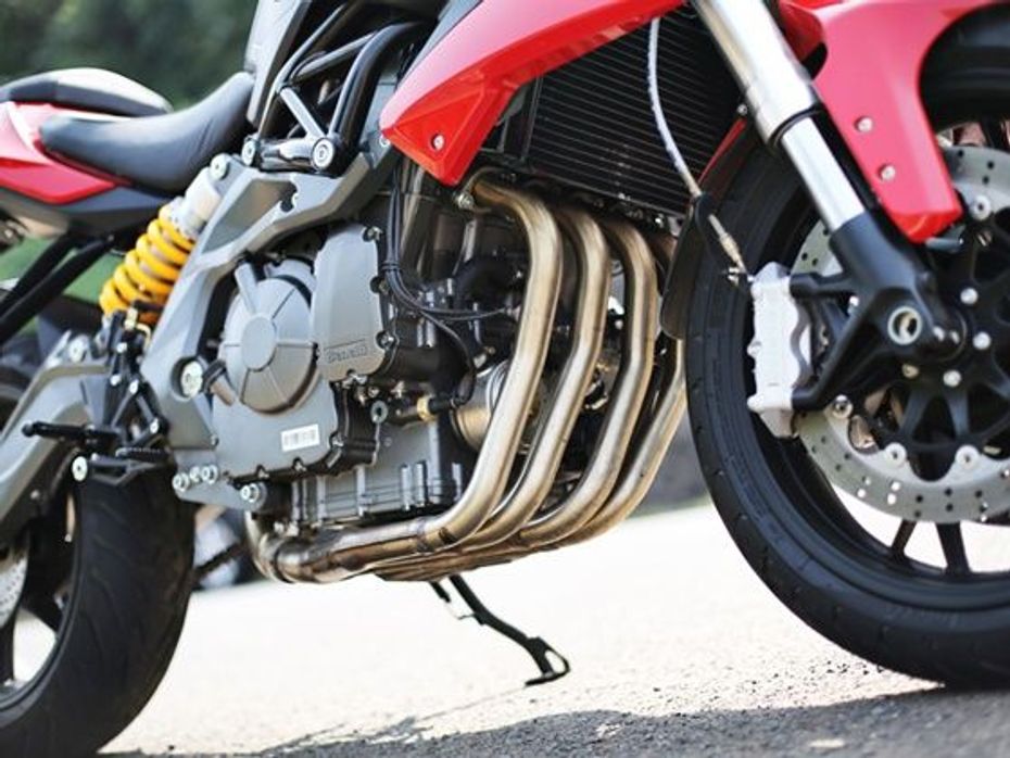 DSK Benelli India TNT 600 i four-by-two exhaust pipes
