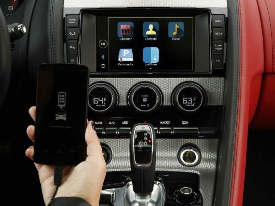 JLR announces justDrive in-car connectivity app