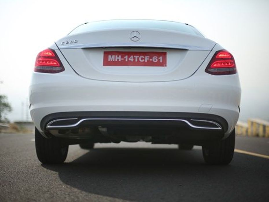 New 2015 Mercedes-Benz C-Class rear deisgn