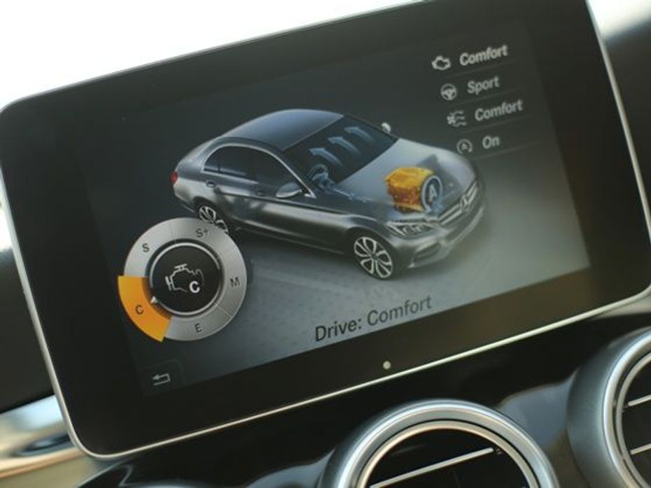 new 8.4-inch TFT screen of the new 2015 Mercedes-Benz C-Class