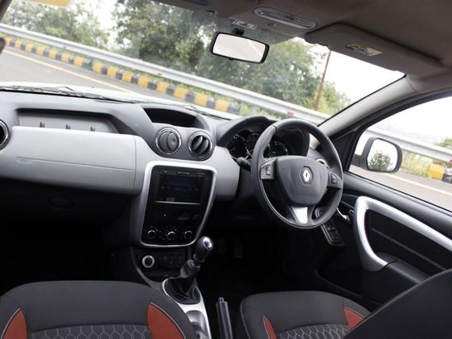 Renault Duster AWD interiors