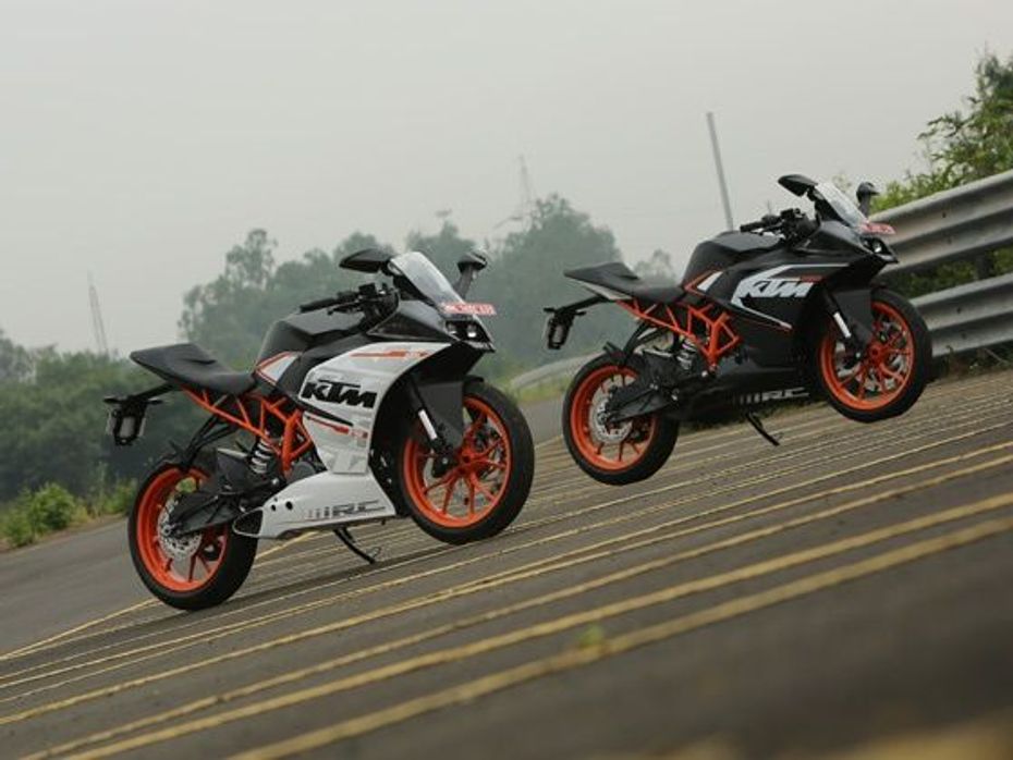 KTM RC390 and RC200  static shot