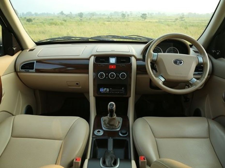 Tata Safari Storme interiors