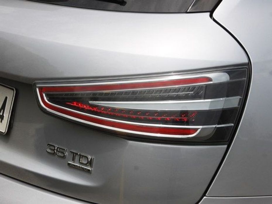 2014 Audi Q3 Dynamic new clear-lens LED taillight