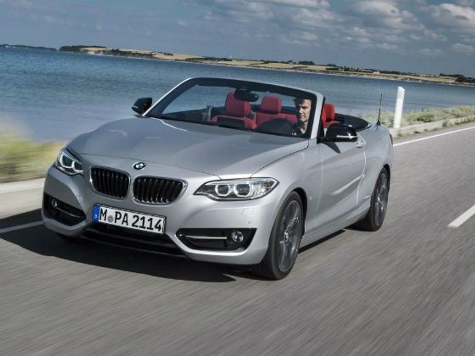 BMW 2-series convertible front action