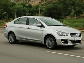 Maruti Ciaz vs Fiat Linea vs Ford Fiesta vs Nissan Sunny vs Renault Scala: Spec comparison