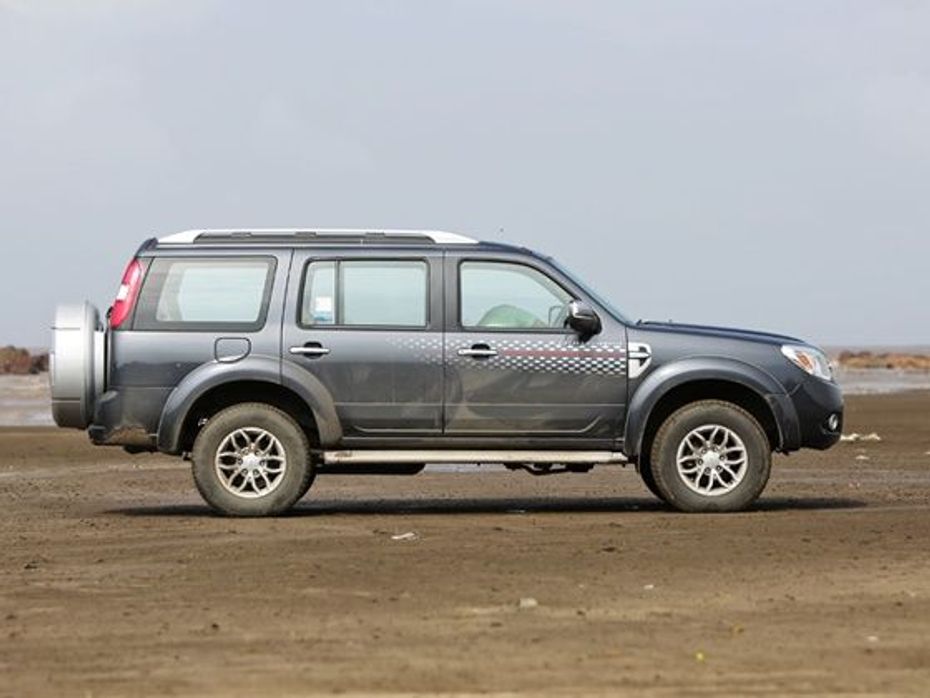 Ford Endeavour India facelift side